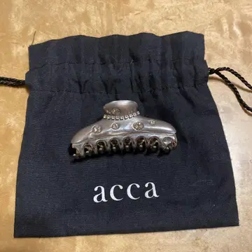 acca 그레이 헤어 클립 스톤 포함