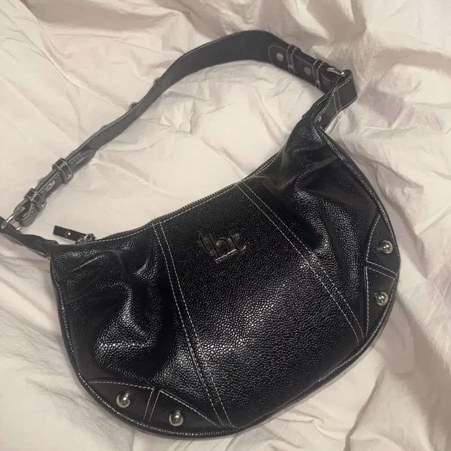 [threetimes] Full Moon Bag ★すぐ品切れ★ THREETIMES | 쓰리타임즈 Threetimes Mini Moon Bag on Bunjang