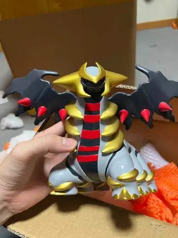 기라티나 피규어 입체