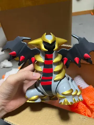 기라티나 피규어 입체