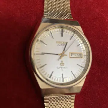 작동 중 SEIKO 슈페리어 골드 타사 제품 메쉬 밴드 시계