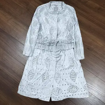 엘르마노 쉘비노 ERMANNO SCERVINO 컷워크