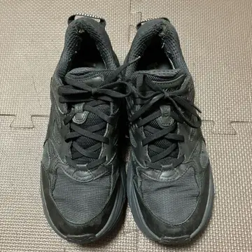 호카오네오네 클리프톤 L 고어텍스 블랙