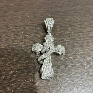 크로스 펜던트 탑