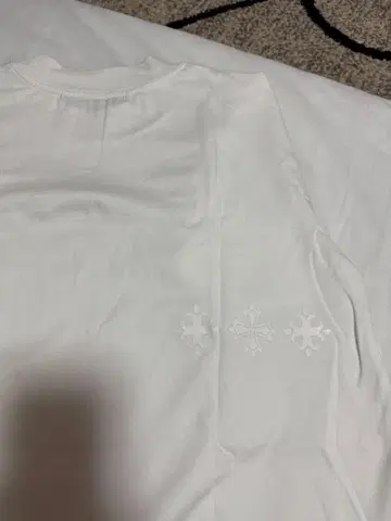 TATRAS 화이트 반팔 티셔츠