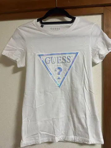 GUESS 화이트 오로라 로고 티셔츠 XS