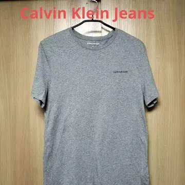 CALVIN KLEIN JEANS 그레이 티셔츠