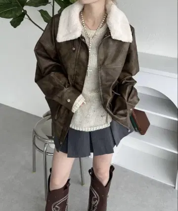 인조 모피가 달린 2way 인조 가죽 블루종