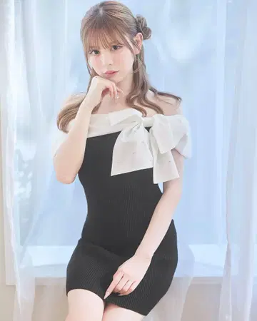 미셸 마카롱 비쥬 리본 오프숄더 원피스