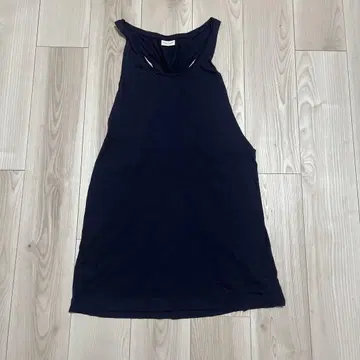 드리스반노튼 슬리브리스 티셔츠 네이비 size:S