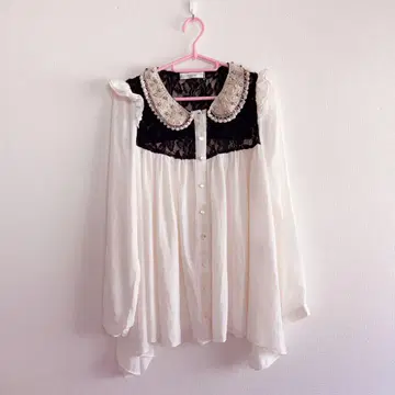비쥬 펄 장식 레이스 블라우스 포멀