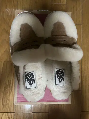 VANS 스웨이드 퍼 슬립온 브라운