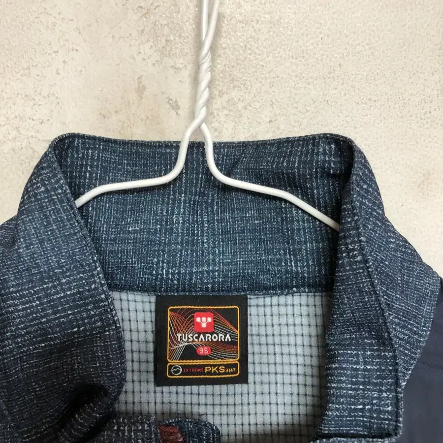 Product Details - 4