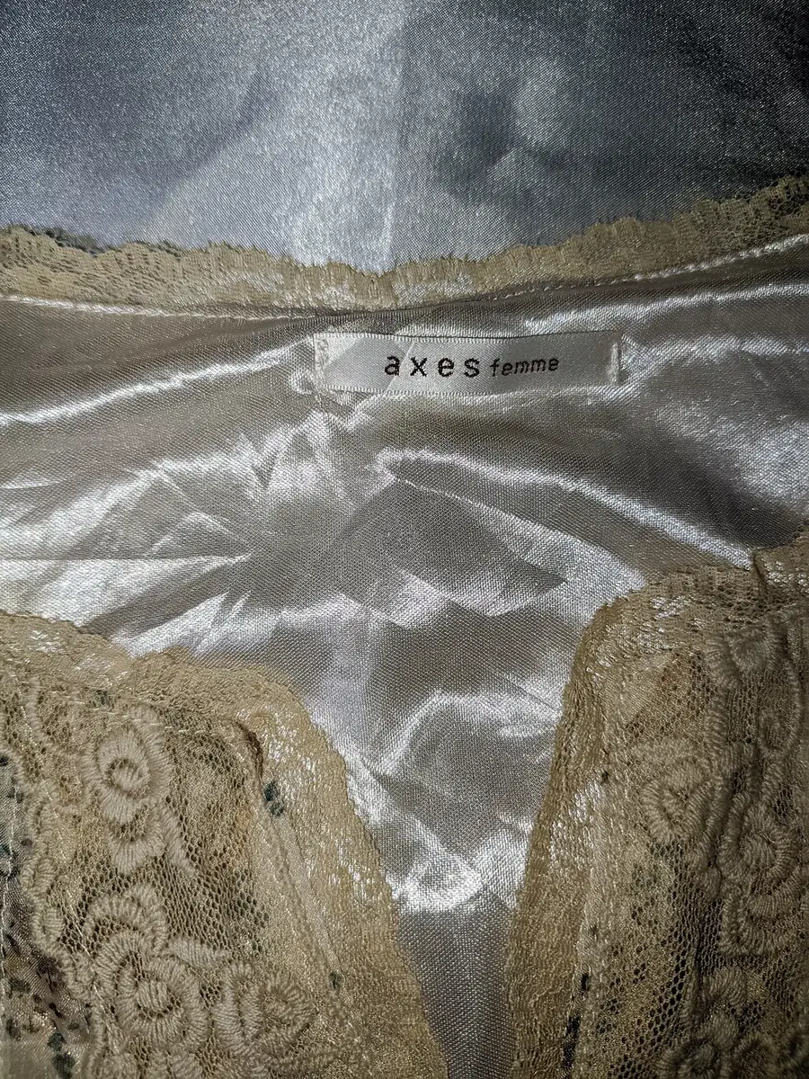 Product Details - 4