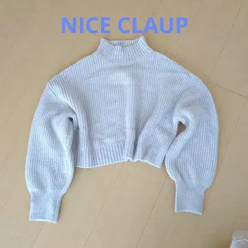 NICE CLAUP 니트 크롭 길이 하이넥 트렌드 새상품급