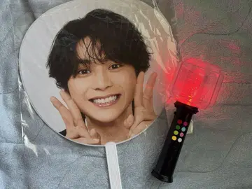 사토 카츠토시 부채, 응원봉