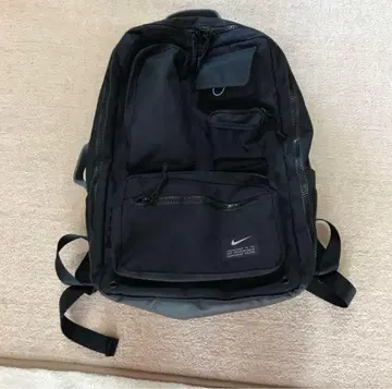 Nike 블랙 백팩