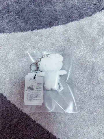 당일 발송! 롤리즈팜 Me% 토이 키링 헬로키티 화이트