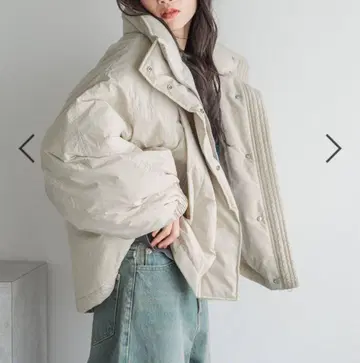 로리즈팜 몬스터 숏코트 아이보리