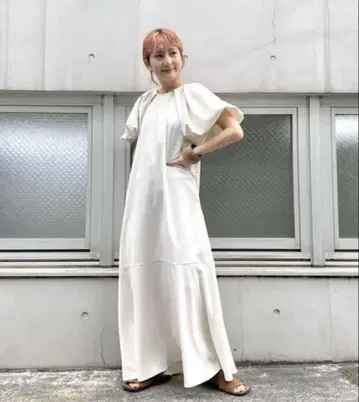 KBF 턱 벌룬 슬리브 원피스 아이보리