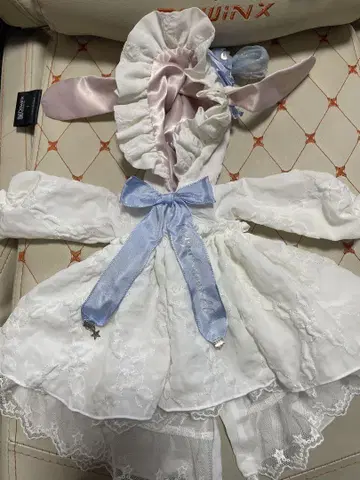 후냐호와 씨의 토끼 귀가 달린 프릴 드레스