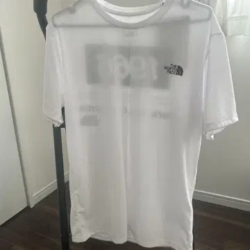 THE NORTH FACE NT32182 화이트 티셔츠 L