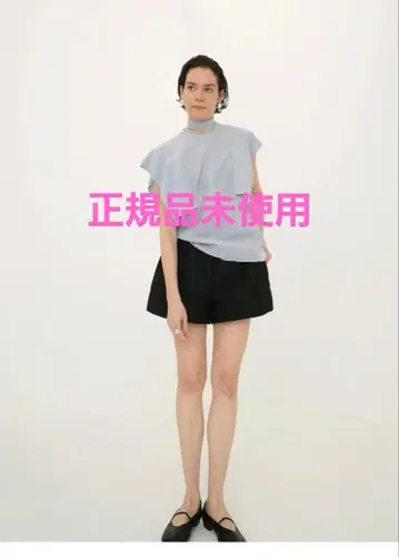 클레인 스퀘어 소매 블라우스