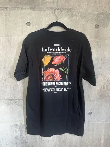 huf worldwide 블랙 티셔츠