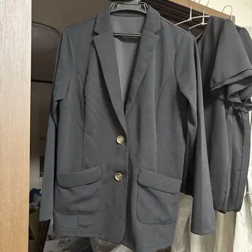 블랙 여름용 메쉬 테일러드 자켓 골드 버튼
