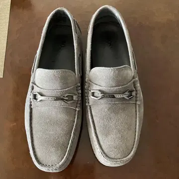 HUGO BOSS 그레이 로퍼