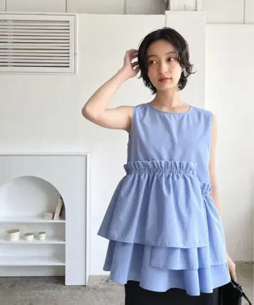 LIAN 아지메 페플럼 블라우스