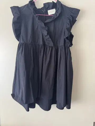 새상품급 유나이티드 애로우즈 카슈쿨 프릴 개더 블라우스