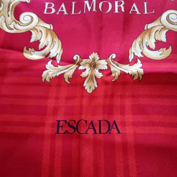 ESCADA BALMORAL 실크 스카프