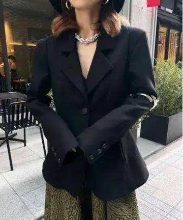 WAIST SHAPE FLARE JACKET 블랙 M 사이즈