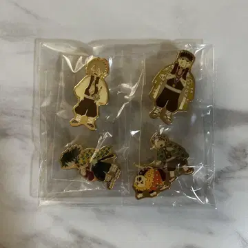 귀멸의 칼날 유루 팔레트 핀즈 배지 탄지로 기유 젠이츠 미야 4종 세트