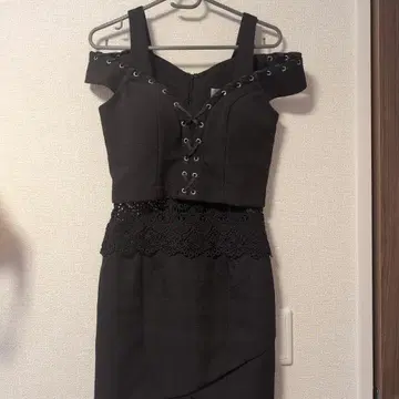 an 블랙 오프숄더 드레스