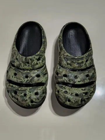 KEEN 요기 예술 CAMO GREEN 27.0cm