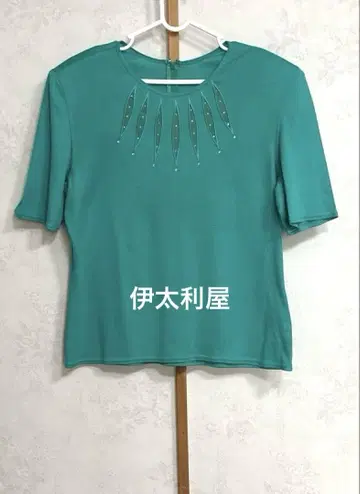 이타리야 터콰이즈 반팔 티셔츠 비즈 장식