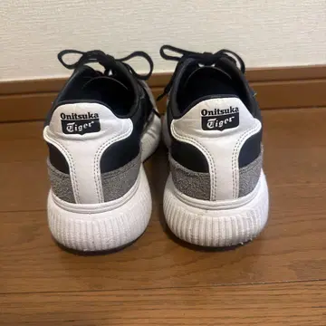 오니츠카타이거 데레시티 스니커즈 24cm