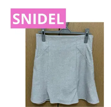 SNIDEL 헴 플레어 스커트 숏 팬츠 그레이