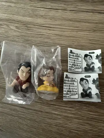 어깨 쿵 Fig. 2 미녀와 야수 가스통 벨 세트