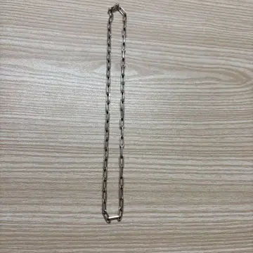 실버 체인 목걸이