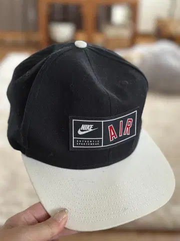 Nike Air 캡 S/M 블랙/화이트