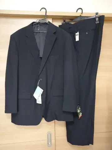 네이비 여름용 정장 상하의 네이비 컬러 자켓과 팬츠 세트