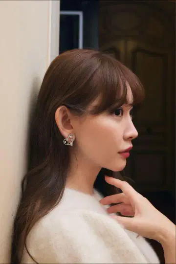 크리스탈 하트 모양 귀걸이