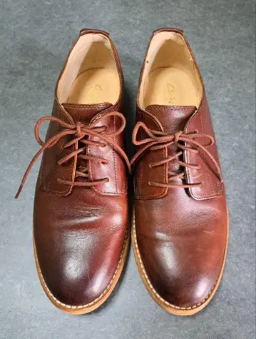 Clarks 24cm 브라운 가죽 신발