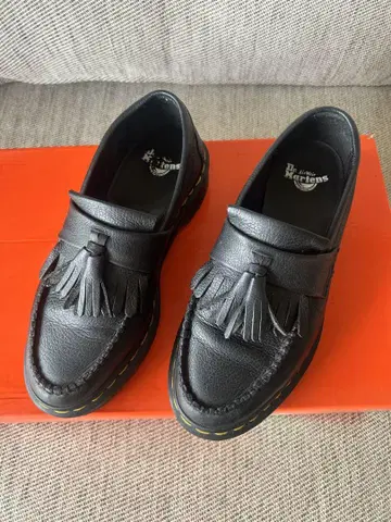 Dr. Martens 닥터마틴 태슬 로퍼 ADRIAN 23cm