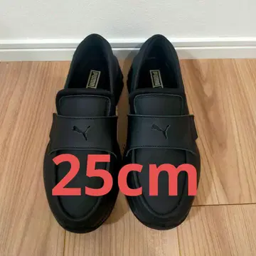 푸마 블랙 로퍼