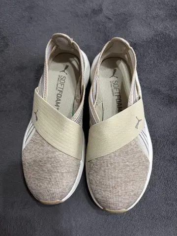 Puma Soft Foam 슬립온 스니커즈 24.5cm 베이지