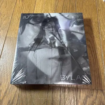 IU BYLAC 앨범